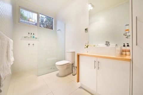 Port Melbourn Cottage - Stay Innercity - Accommodation Broome 5