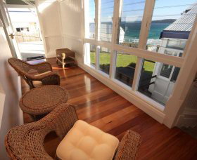 Sugarloaf Point Lighthouse Holiday Accommodation - Accommodation Broome 0