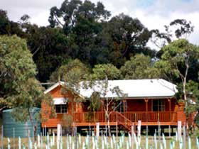 Granite Ridge Wines - Fergies Hill Cottage - Accommodation Broome 0