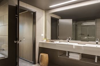 PARKROYAL Darling Harbour, Sydney - Accommodation Broome 7