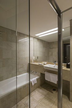 PARKROYAL Darling Harbour, Sydney - Accommodation Broome 17