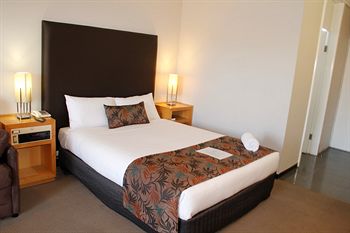 Sandown Regency - Accommodation Broome 0