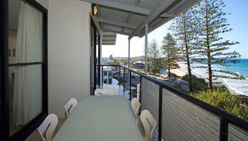 Beach Retreat Coolum - Accommodation Broome 1