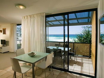 Beach Retreat Coolum - Accommodation Broome 46