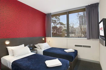 Space Hotel - Hostel/Backpacker - Accommodation Broome 11