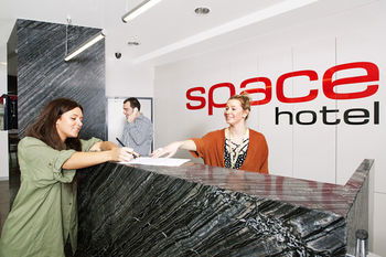 Space Hotel - Hostel/Backpacker - Accommodation Broome 22