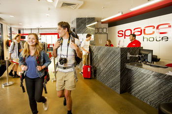 Space Hotel - Hostel/Backpacker - Accommodation Broome 34