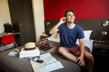 Space Hotel - Hostel/Backpacker - Accommodation Broome 45