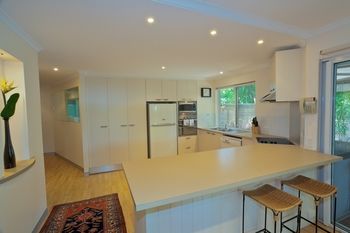 Noosa Riviera - Accommodation Broome 2
