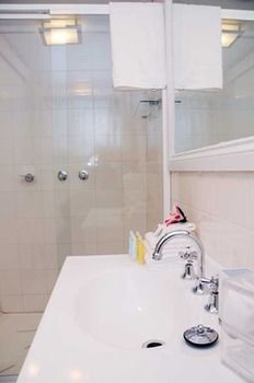 Annie Roe's Luxury Bed & Breakfast - Accommodation Broome 11