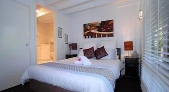 Annie Roe's Luxury Bed & Breakfast - Accommodation Broome 21