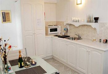 Annie Roe's Luxury Bed & Breakfast - Accommodation Broome 3