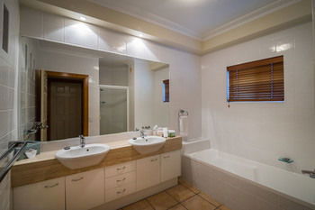 Coolum Seaside - Accommodation Broome 5