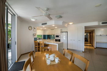 Coolum Seaside - Accommodation Broome 47