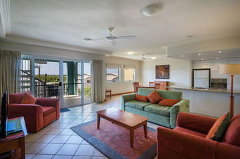 Coolum Seaside - Accommodation Broome 48