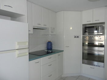 Beachside Resort - Kawana Waters - Accommodation Broome 30