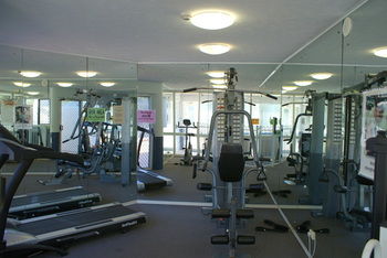 Beachside Resort - Kawana Waters - Accommodation Broome 45
