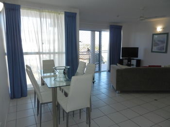 Beachside Resort - Kawana Waters - Accommodation Broome 48