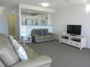 Beachside Resort - Kawana Waters - Accommodation Broome 49