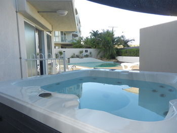 Beachside Resort - Kawana Waters - Accommodation Broome 53