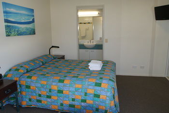 Beachside Resort - Kawana Waters - Accommodation Broome 59