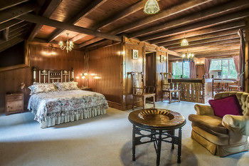 A Camelot Tower & Penthouse - Accommodation Broome 36