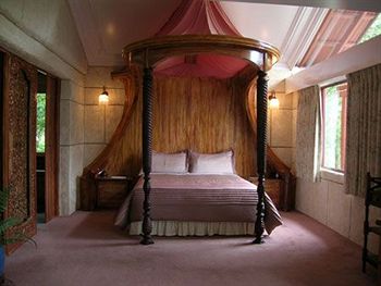 A Camelot Tower & Penthouse - Accommodation Broome 6