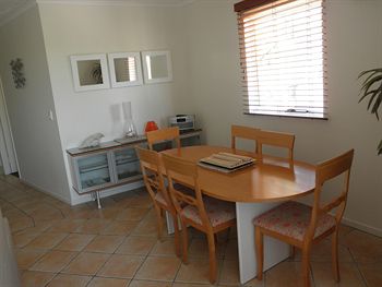Twin Quays Noosa Resort - Accommodation Broome 5