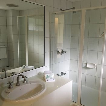 Eltham Gateway Hotel - Accommodation Broome 1