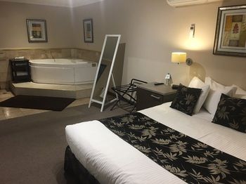 Eltham Gateway Hotel - Accommodation Broome 52