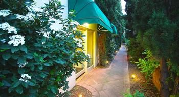 Darling Apartments - Accommodation Broome 6
