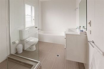 Everton Apartments - Accommodation Broome 2