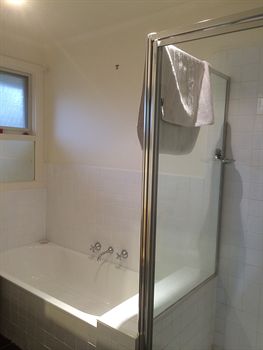 Australian Home Away Doncaster Elgar 2 - Accommodation Broome 0
