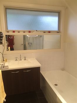 Australian Home Away Doncaster Elgar 2 - Accommodation Broome 1