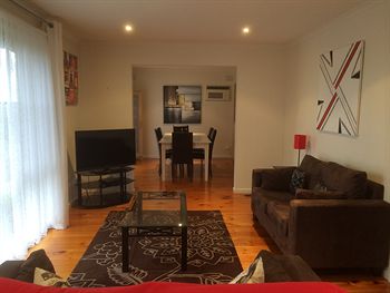 Australian Home Away Doncaster Elgar 2 - Accommodation Broome 14