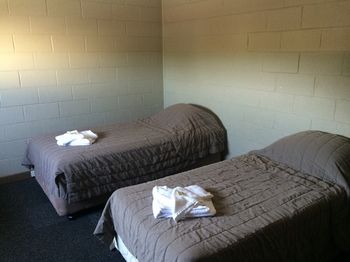Golfview Hotel - Accommodation Broome 5