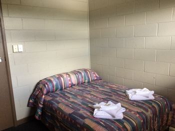 Golfview Hotel - Accommodation Broome 6