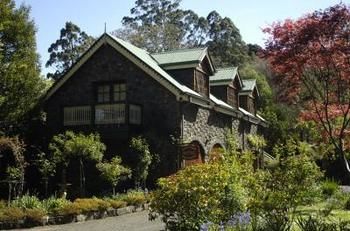 Mary Card's Coach House - Accommodation Broome 4