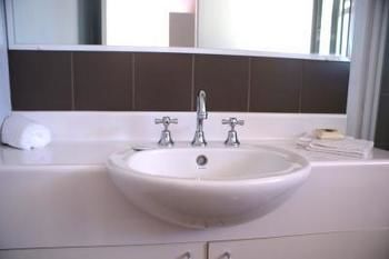 Morpeth Lodge Motel - Accommodation Broome 0