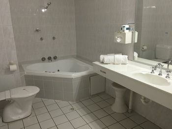 Ulladulla Harbour Motel - Accommodation Broome 43