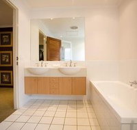 Skippers Cove Waterfront Resort - Accommodation Broome