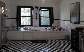 Merrow Cottages - Accommodation Broome 50