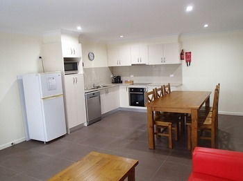 Manera Heights Apartment Motel - Accommodation Broome 29