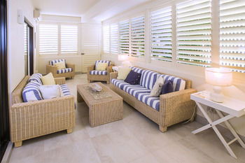 Papillon Coolum - Accommodation Broome 18