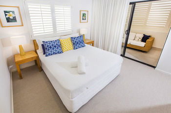Papillon Coolum - Accommodation Broome 21