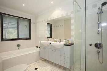 Papillon Coolum - Accommodation Broome 39