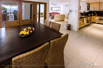 Papillon Coolum - Accommodation Broome 53