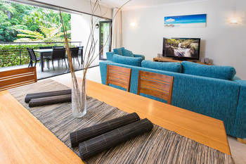 Papillon Coolum - Accommodation Broome 57