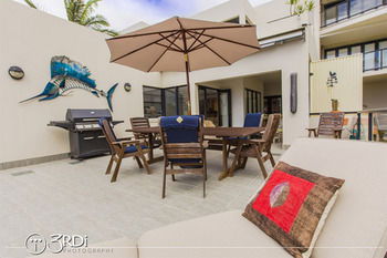 Papillon Coolum - Accommodation Broome 61