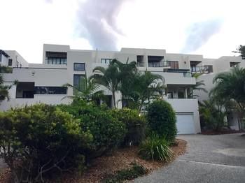 Papillon Coolum - Accommodation Broome 67